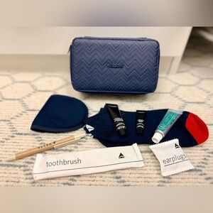 MISSONI Never Used Navy Leather Embossed Amenity Travel Kit/Cosmetic Zip-Case